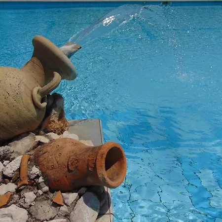 Casale Rurale Oda ve Kahvaltı 3*